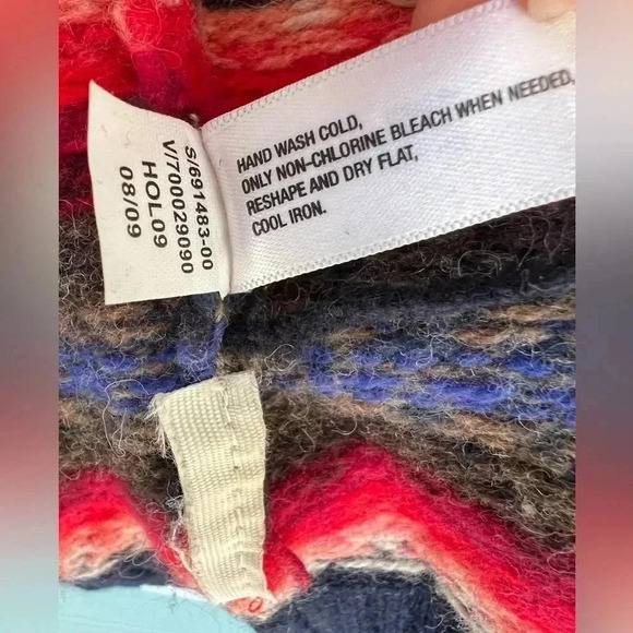 Gap Wool Blend Cardigan Sweater Women’s Long Sleeve Button Down Blue Aztec Sz M - Picture 8 of 13